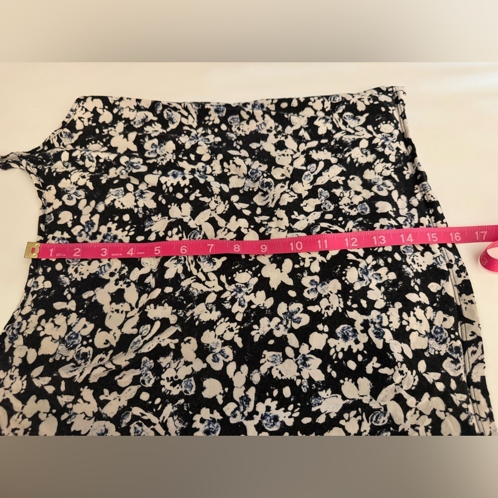 Loft black floral cami - Picture 4 of 6